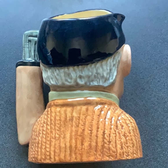 The Golfer Toby Jug - Picture 2 of 3